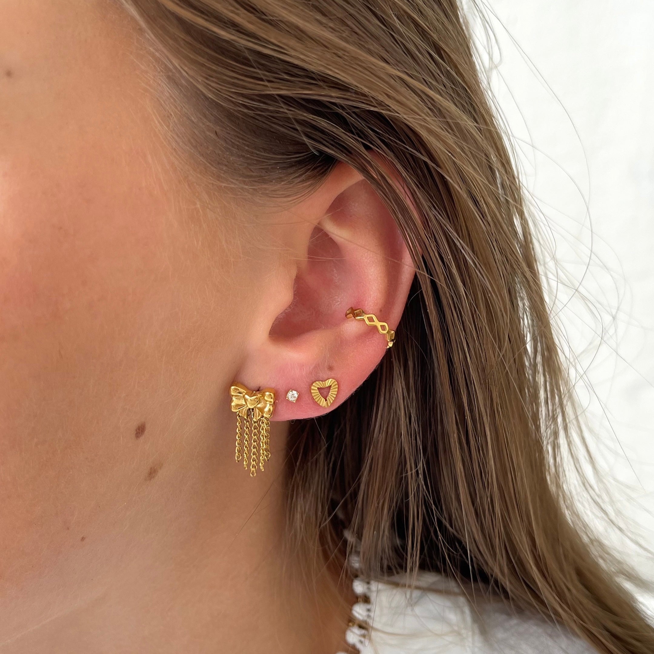 Bow Stud Set Bow Stud Set