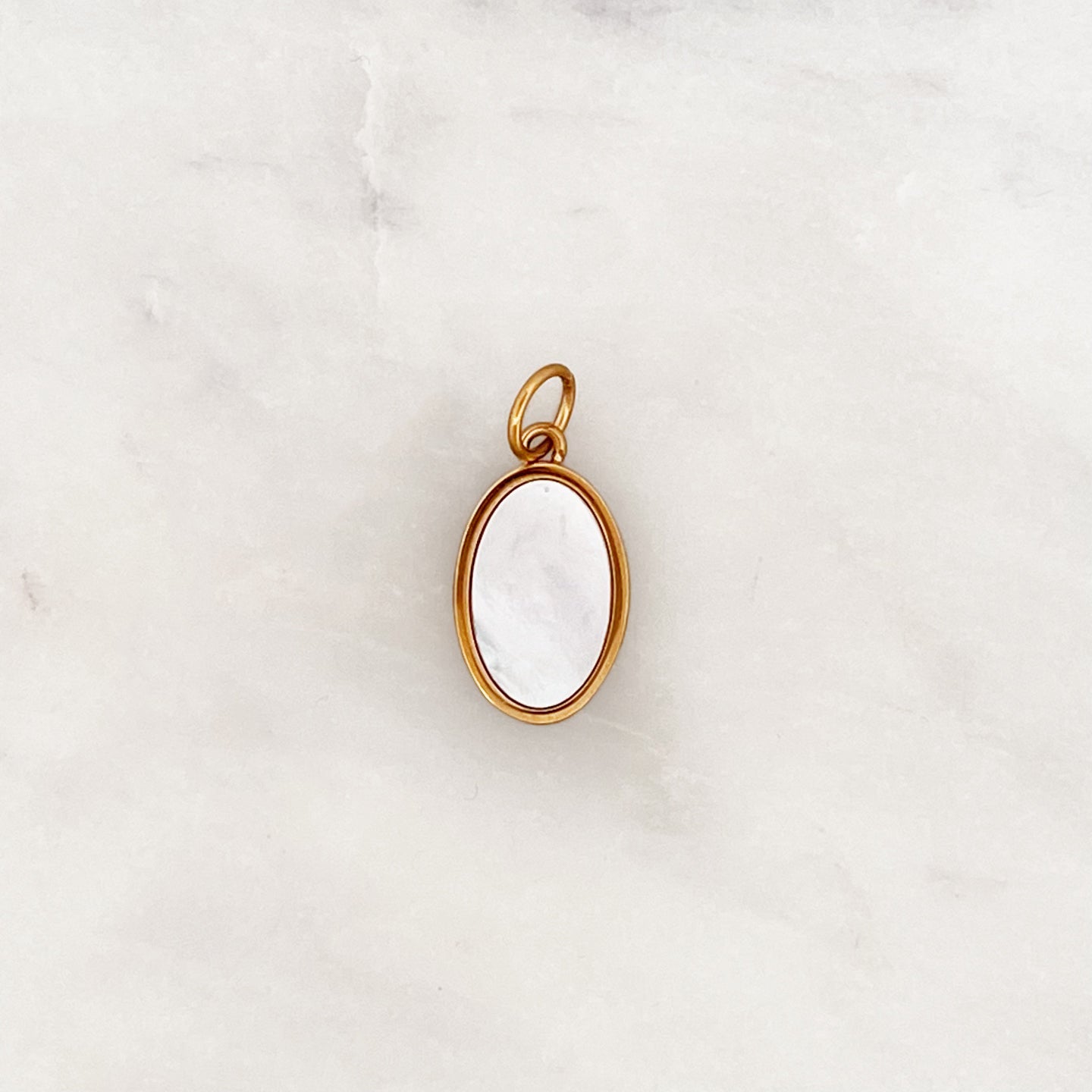 DYO Engrave Pearly Oval DYO Engrave Pearly Oval