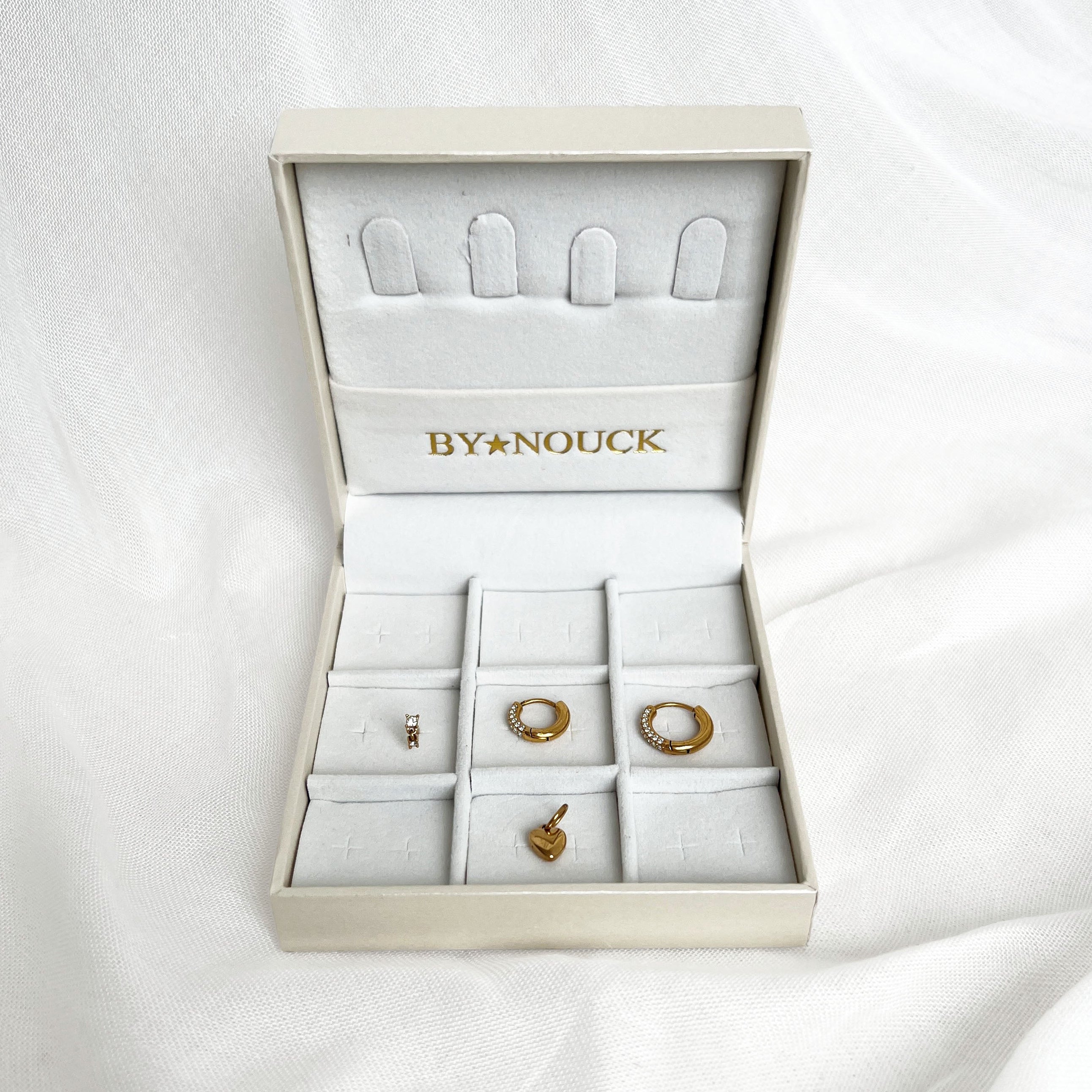 Earparty shiny hearts Earparty shiny hearts