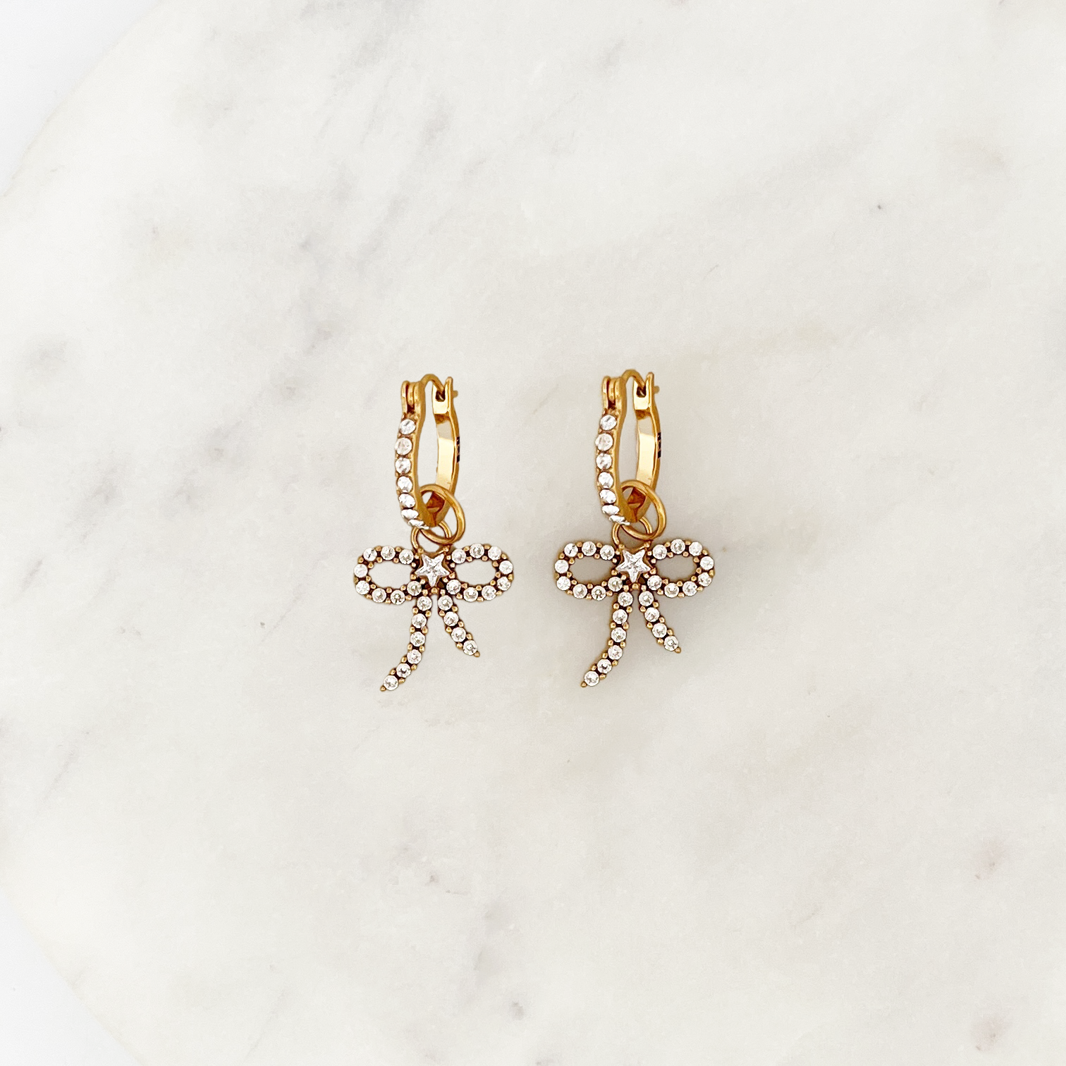 Ohrring-Set glänzende Schleifen Ohrring-Set glänzende Schleifen