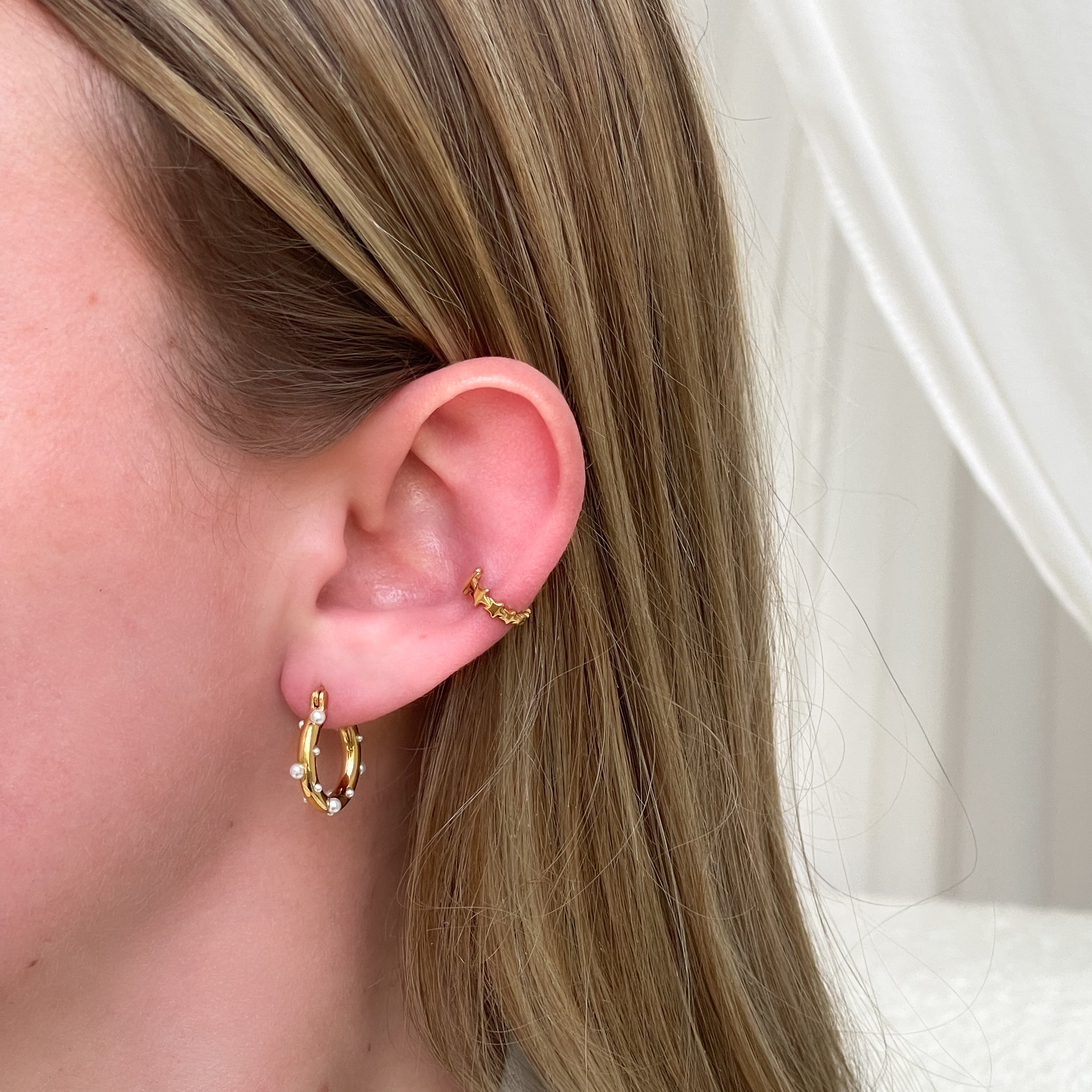 Glamour Pearl Hoop Set Glamour Pearl Hoop Set