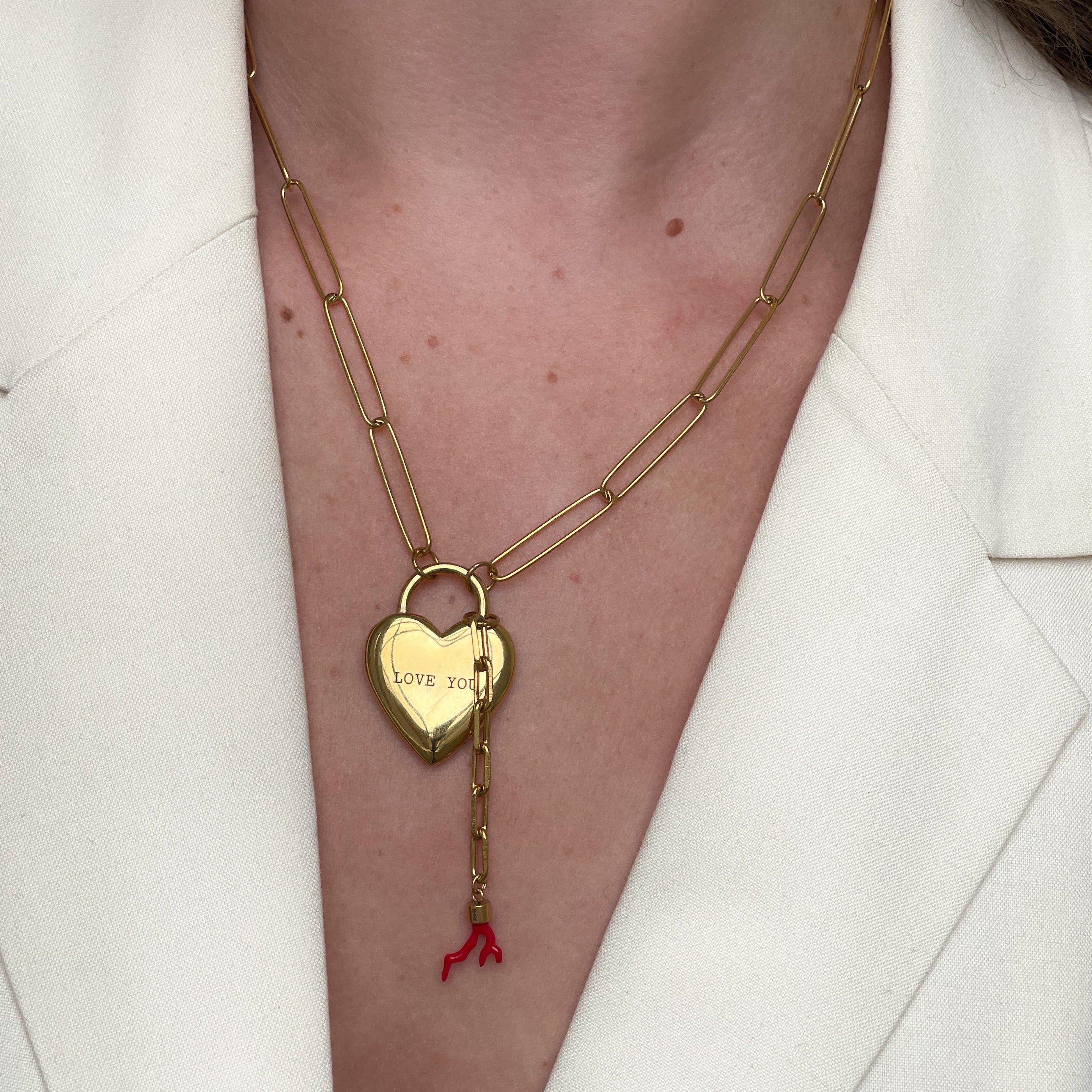 DYO Chain red coral DYO Chain red coral