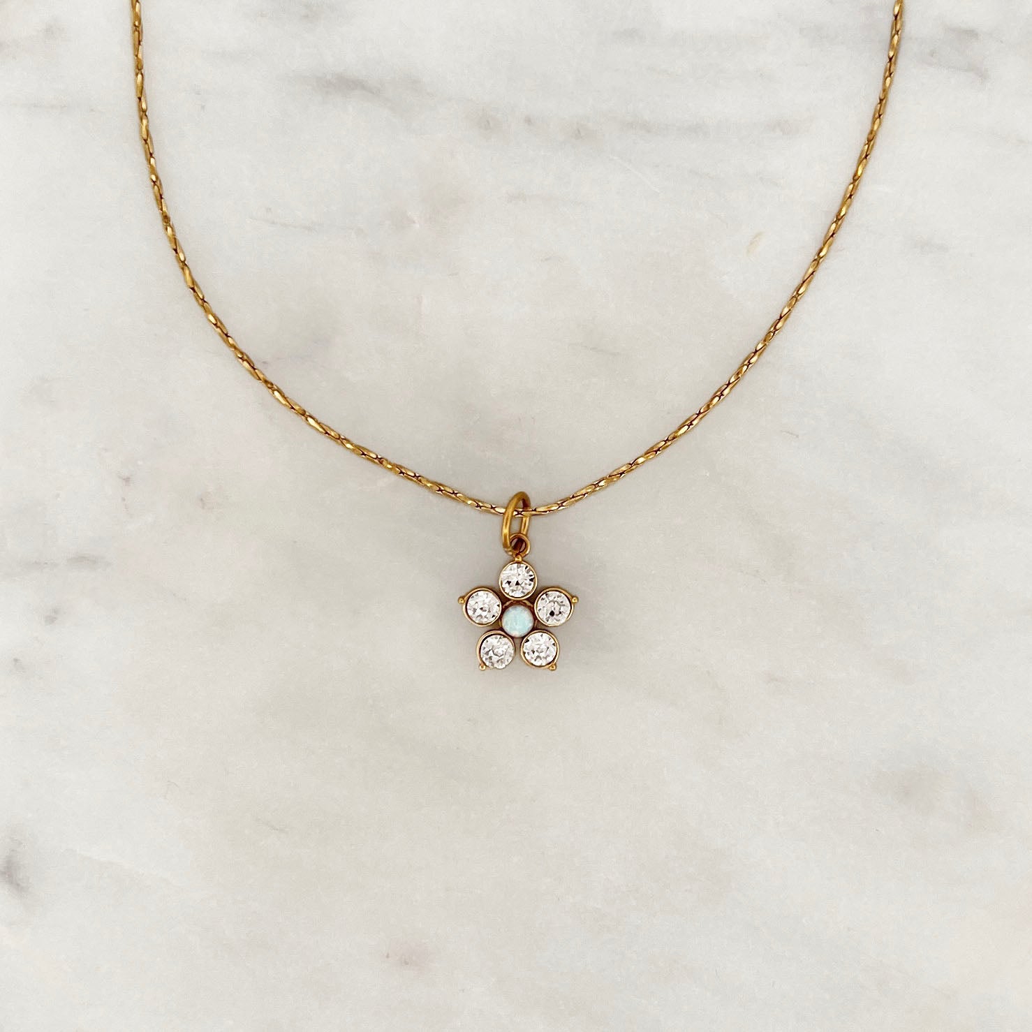 Necklace Shiny Flower Necklace Shiny Flower