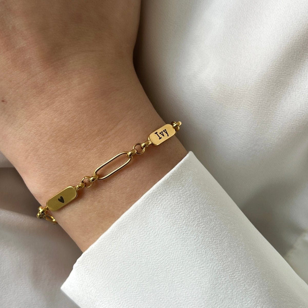 Bracelet Engraved Tags - ByNouck Jewelry Bracelet Engraved Tags - ByNouck Jewelry