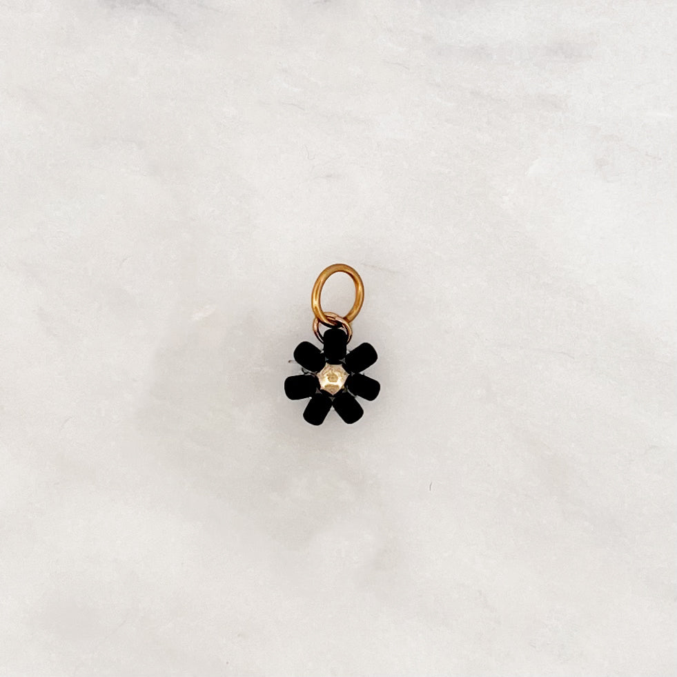 DYO Black Beads Flower - ByNouck Jewelry DYO Black Beads Flower - ByNouck Jewelry