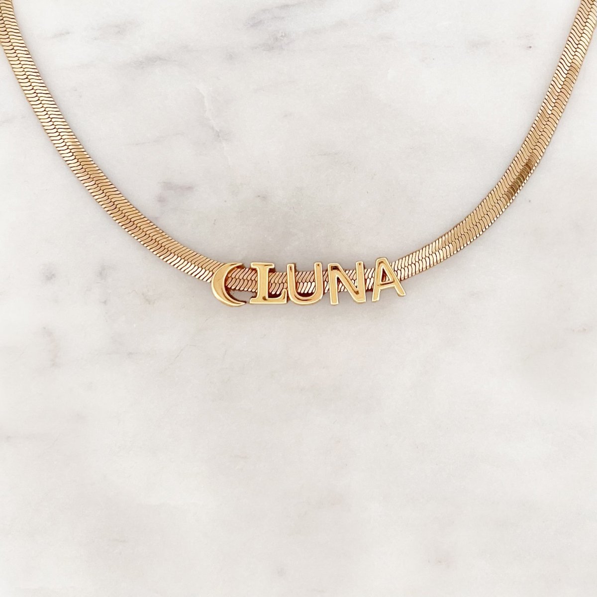 Flat Name Necklace Moon - ByNouck Jewelry Flat Name Necklace Moon - ByNouck Jewelry