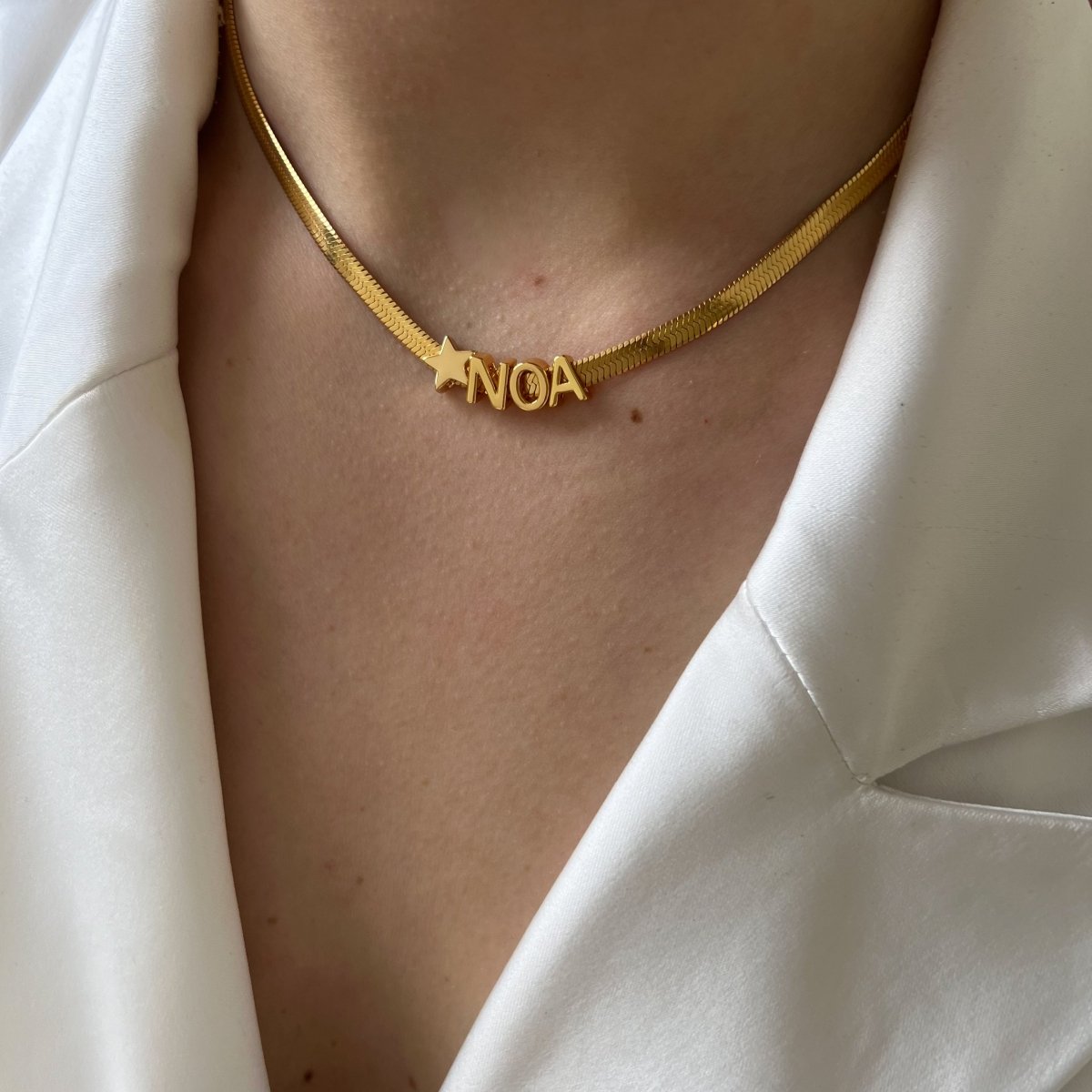 Flat Name Necklace Star - ByNouck Jewelry Flat Name Necklace Star - ByNouck Jewelry