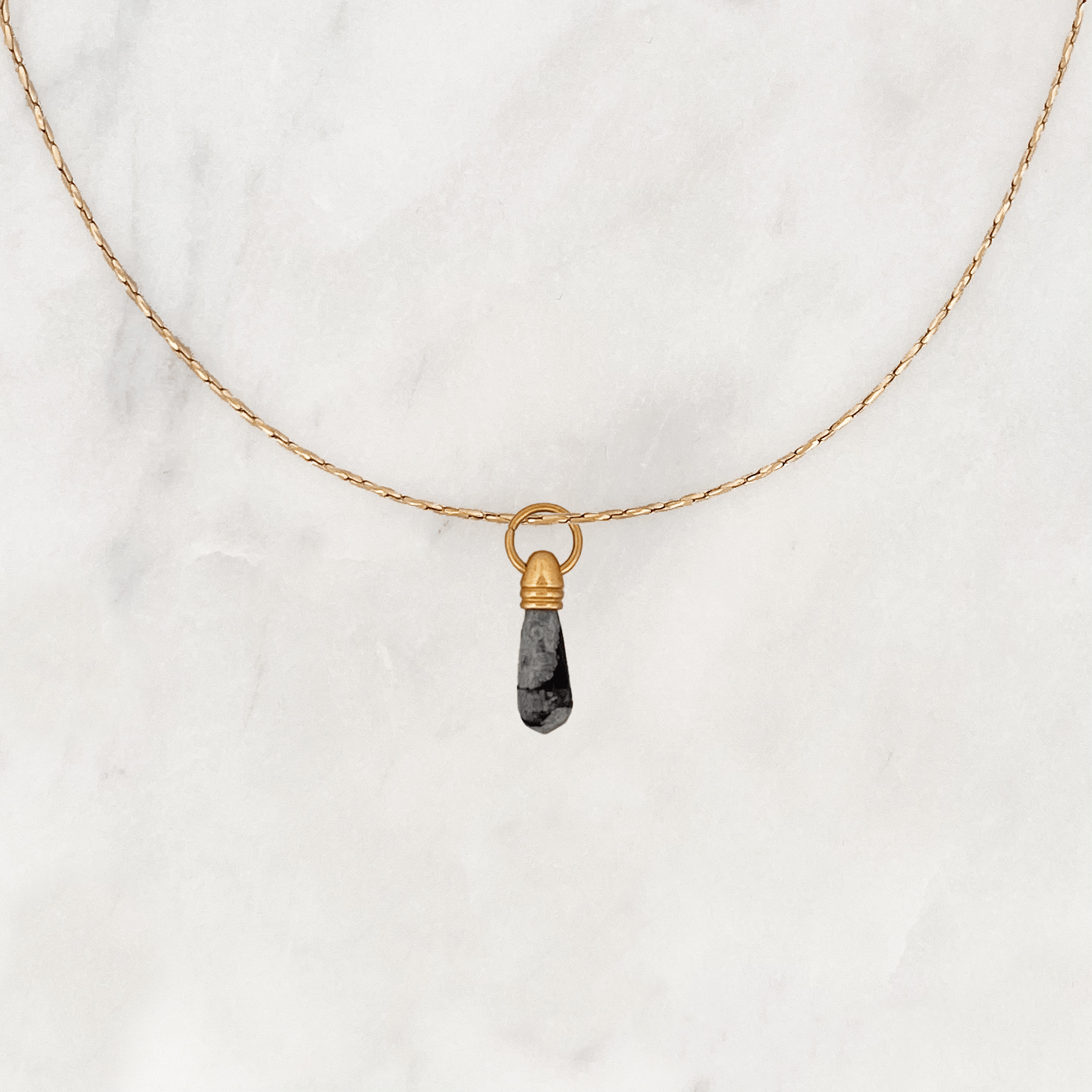 Necklace Manifest Stone Snowflake - ByNouck Jewelry Necklace Manifest Stone Snowflake - ByNouck Jewelry