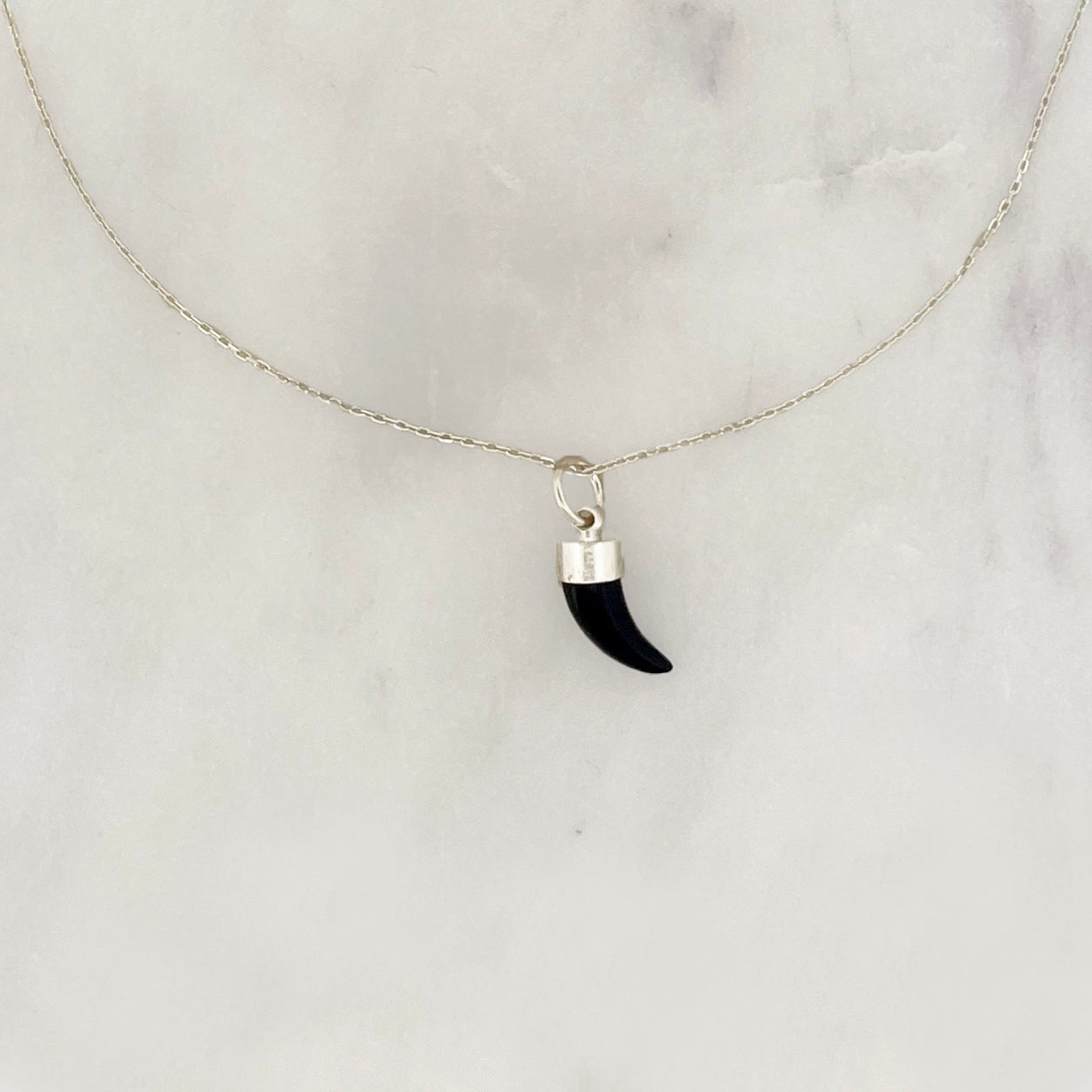 Sample Necklace Black Tooth Silverplated - ByNouck Jewelry Sample Necklace Black Tooth Silverplated - ByNouck Jewelry