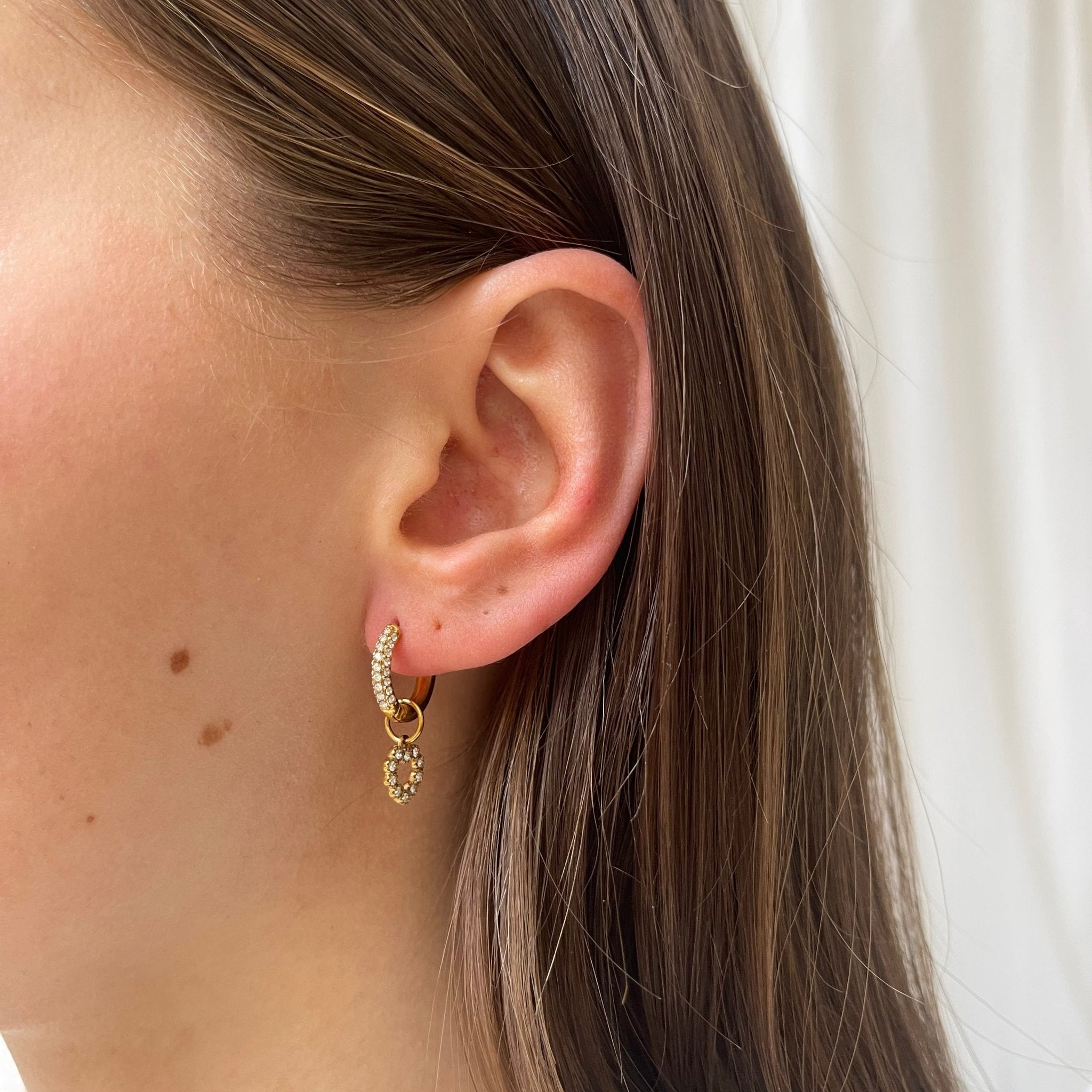 Shiny Hoop Small Bright Heart - ByNouck Jewelry Shiny Hoop Small Bright Heart - ByNouck Jewelry