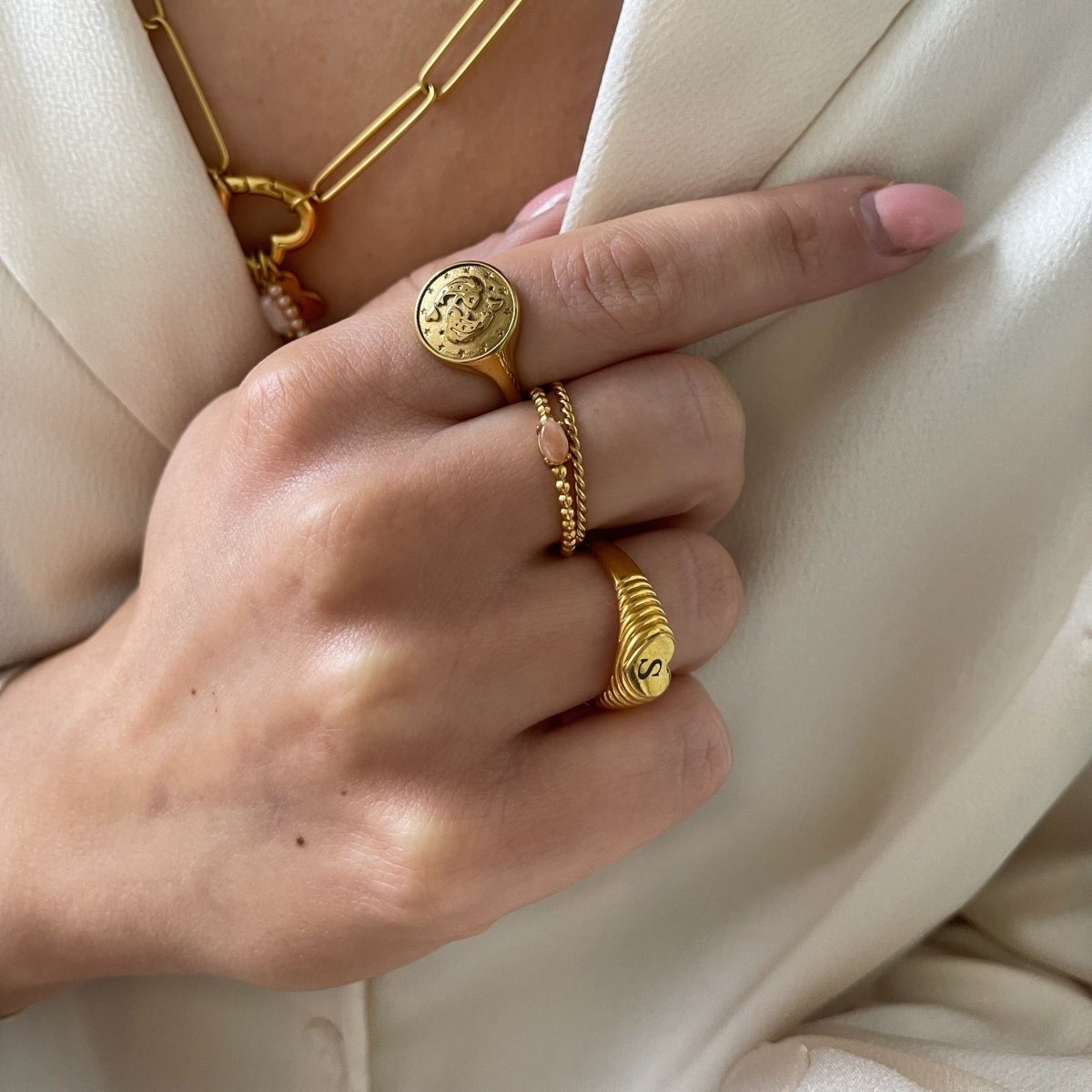Sign Signet Ring - ByNouck Jewelry Sign Signet Ring - ByNouck Jewelry