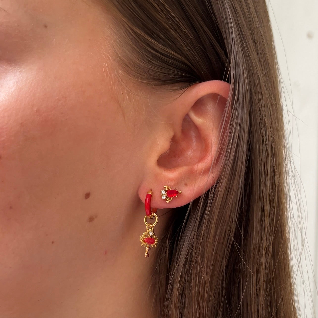 Base Red Hoop