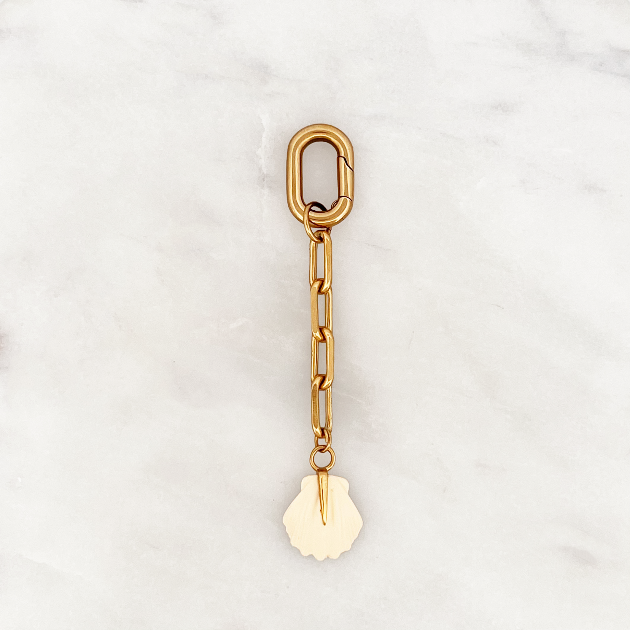 Bikini Charm Beigefarbene Schale Buxon Verschluss