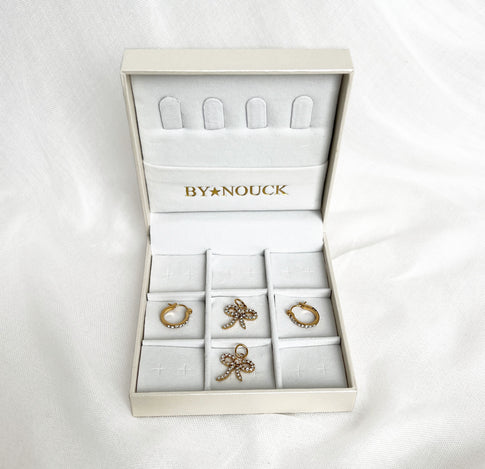 Earring set shiny bows
