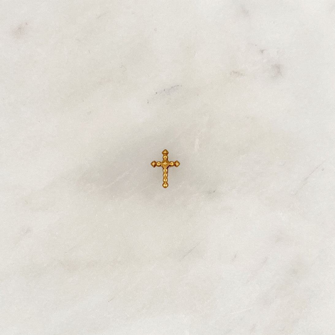 Earstud cross