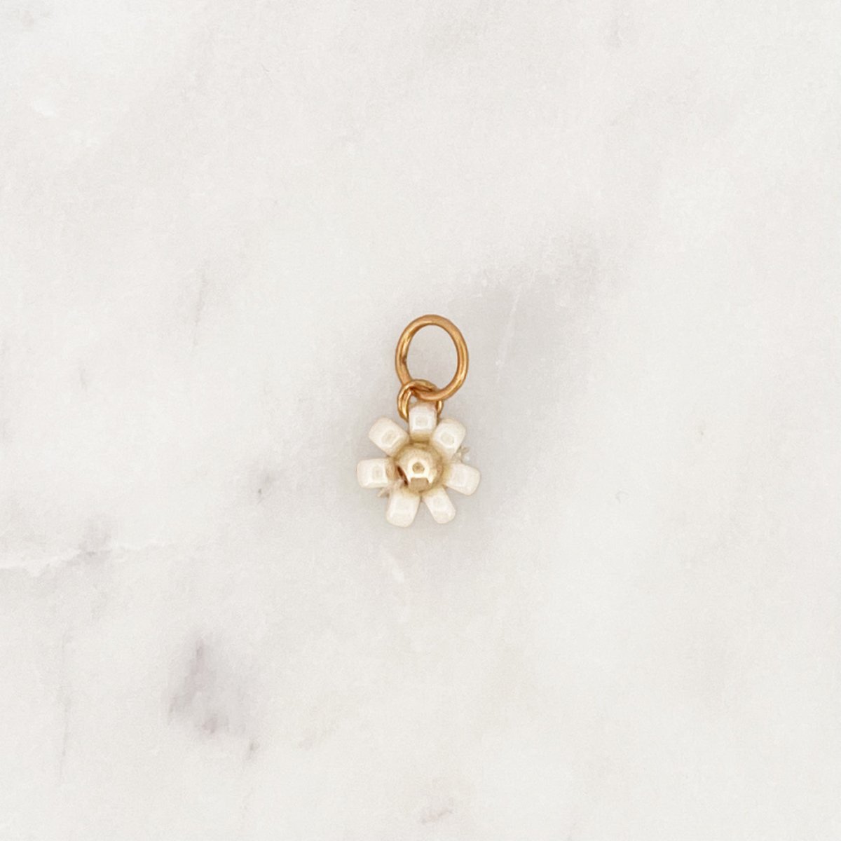 DYO Beige Beads Flower - ByNouck Jewelry