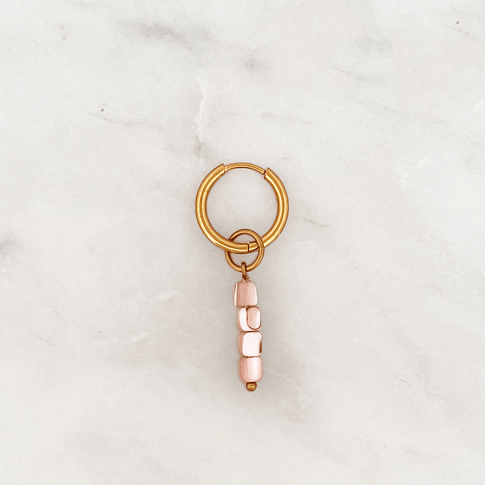 Fine Huggie Pink Shell Beads - ByNouck Jewelry