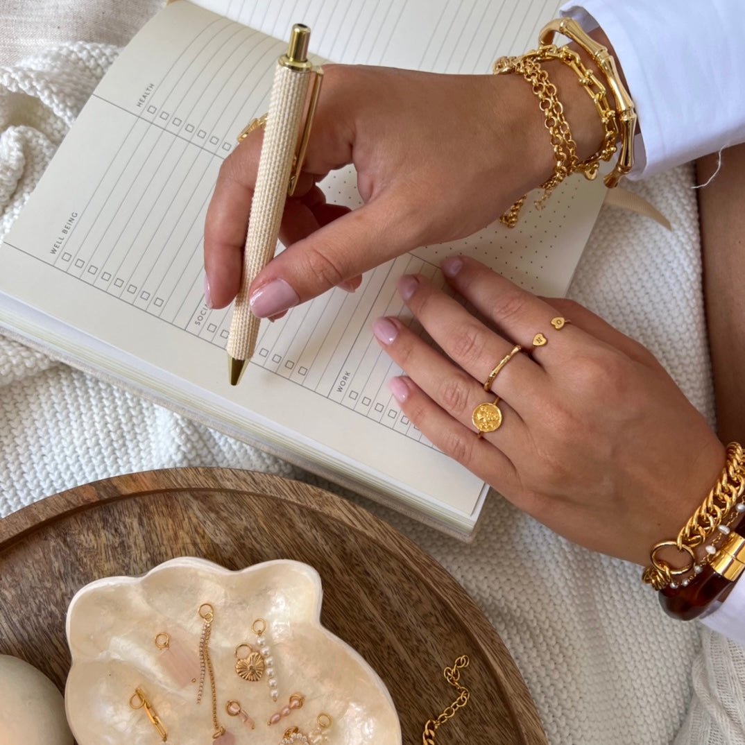 Sign Ring - ByNouck Jewelry